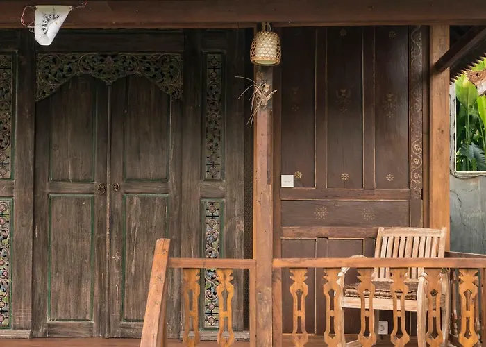 Uma Lanne - A Wooden Hideway Villas *
