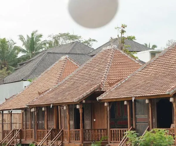 Uma Lanne - A Wooden Hideway Villas