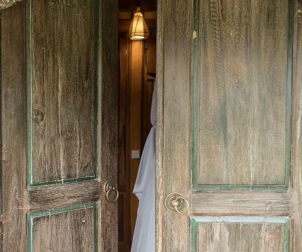 Uma Lanne - A Wooden Hideway Villas Lodge Ubud