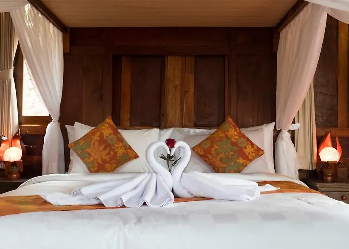 Lodge Uma Lanne - A Wooden Hideway Villas *