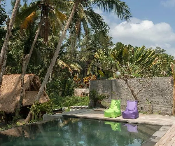 Lodge Uma Lanne - A Wooden Hideway Villas