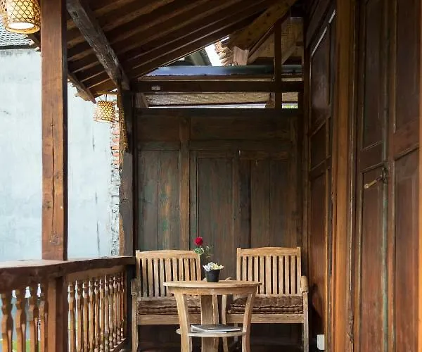Lodge Uma Lanne - A Wooden Hideway Villas *