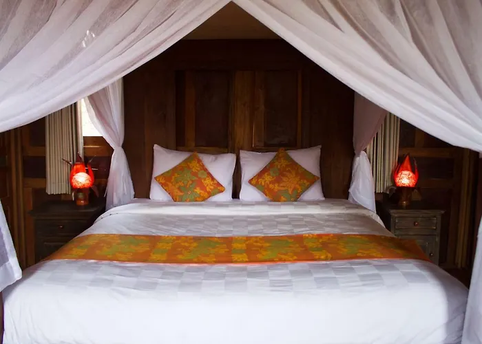 Uma Lanne - A Wooden Hideway Villas Lodge